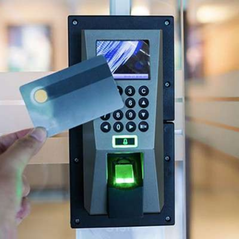 Kartlı Geçiş Sistemleri