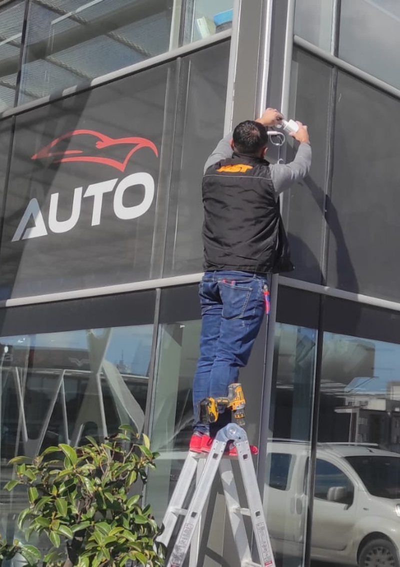 Oto Galeri Kamera Sistemi